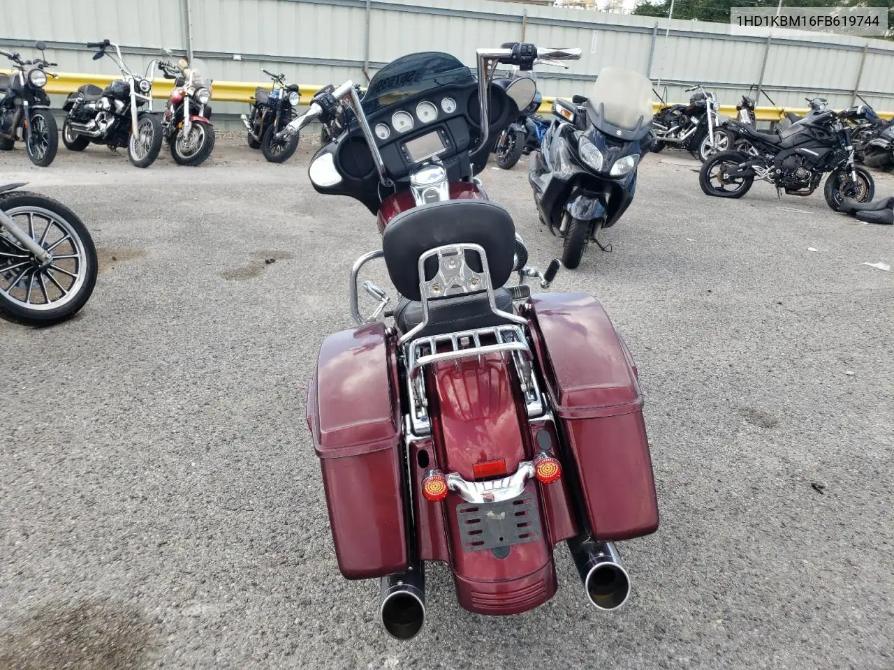 2015 Harley-Davidson Flhx Street Glide VIN: 1HD1KBM16FB619744 Lot: 56753965