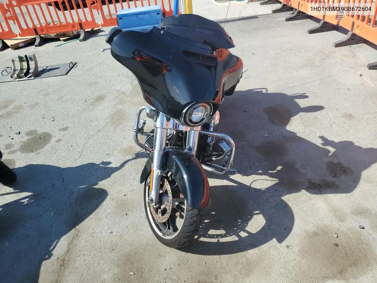2016 Harley-Davidson Flhx Street Glide VIN: 1HD1KBM39GB672604 Lot: 54849045