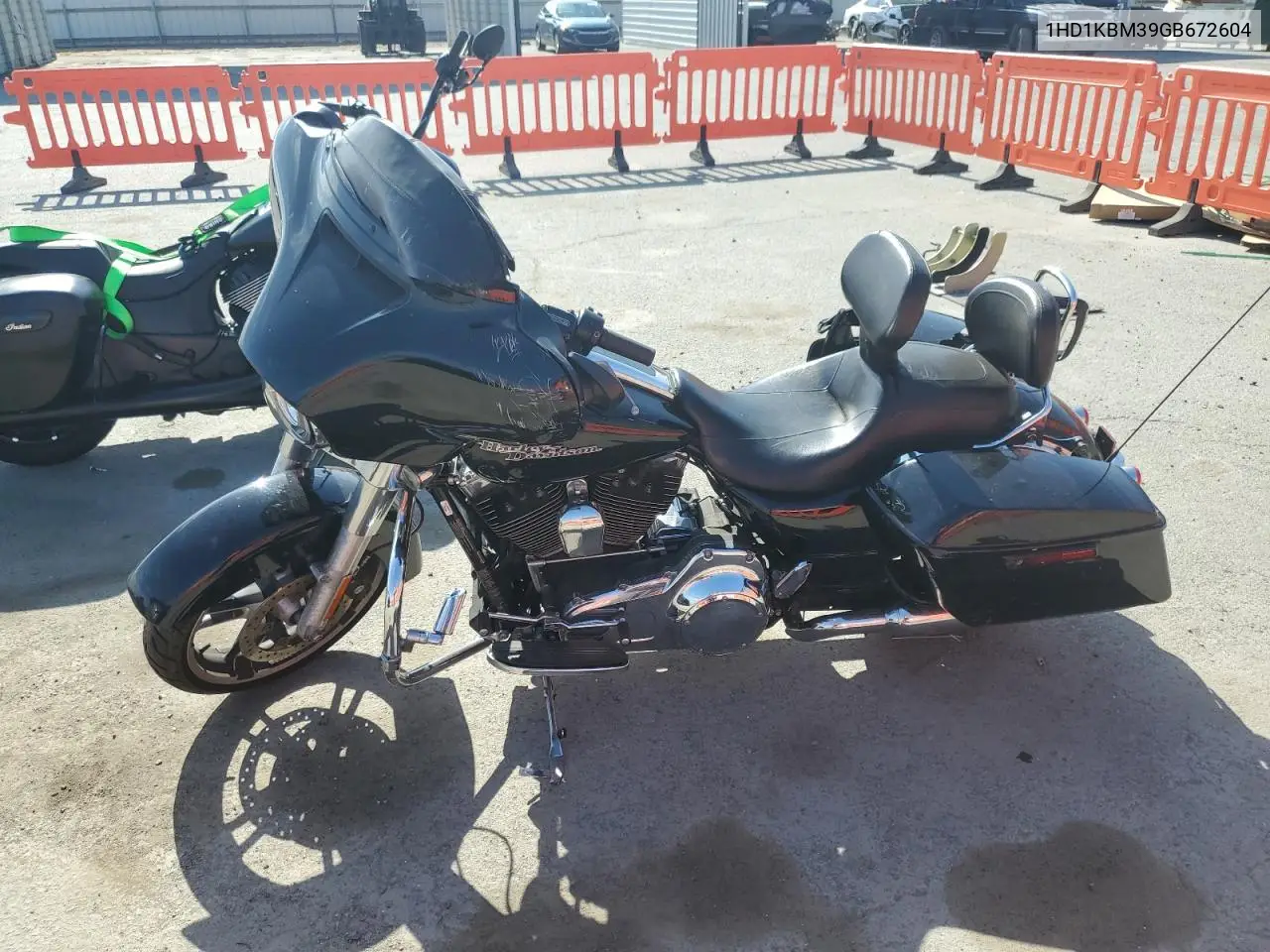 2016 Harley-Davidson Flhx Street Glide VIN: 1HD1KBM39GB672604 Lot: 54849045