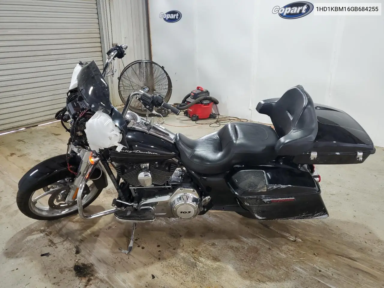 2016 Harley-Davidson Flhx Street Glide VIN: 1HD1KBM16GB684255 Lot: 56369655