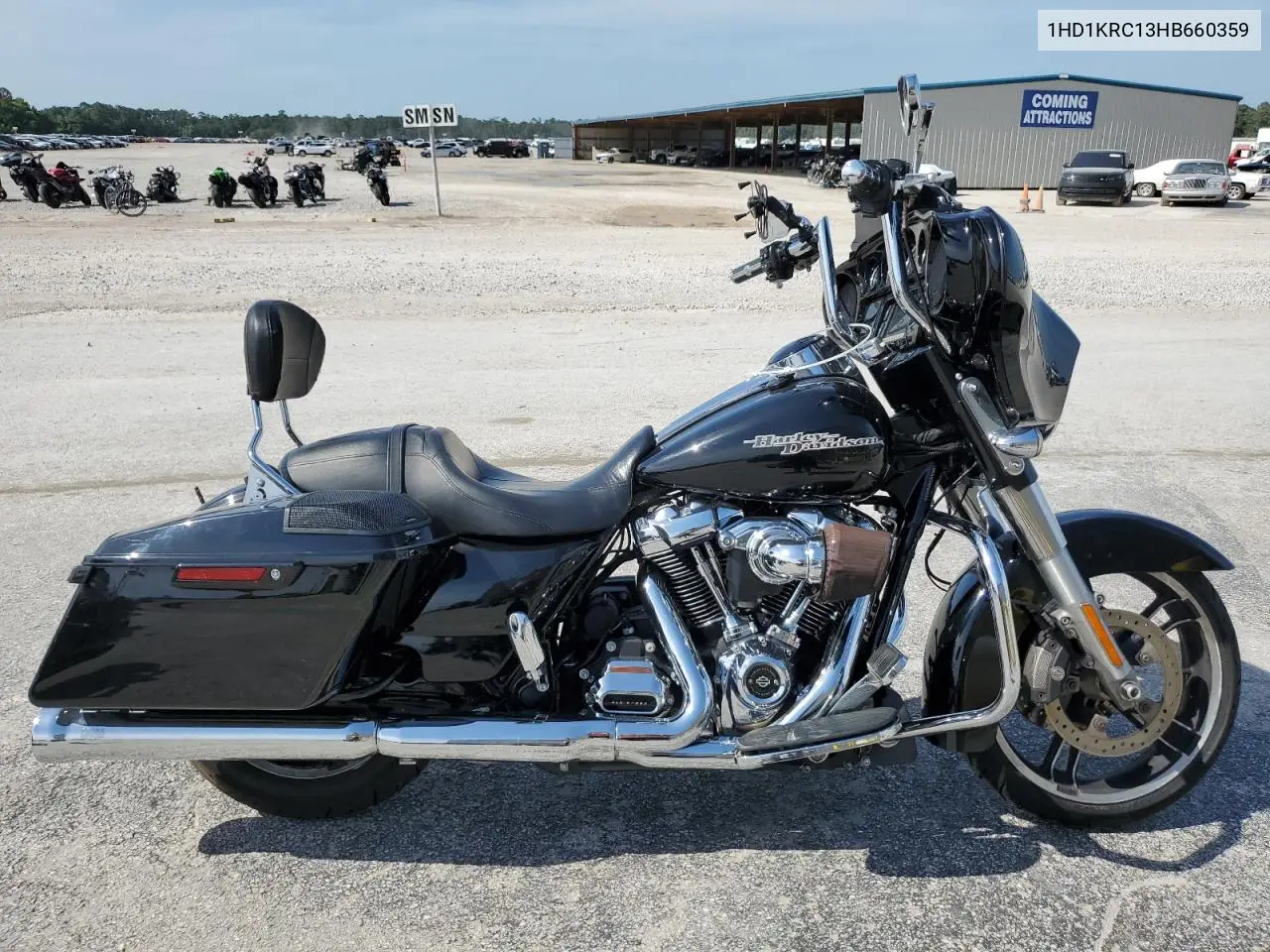 2017 Harley-Davidson Flhxs Street Glide Special VIN: 1HD1KRC13HB660359 Lot: 56951955