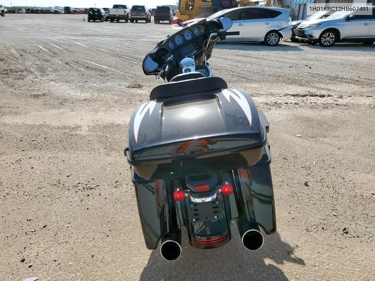 2017 Harley-Davidson Flhxs Street Glide Special VIN: 1HD1KRC12HB607491 Lot: 61186435