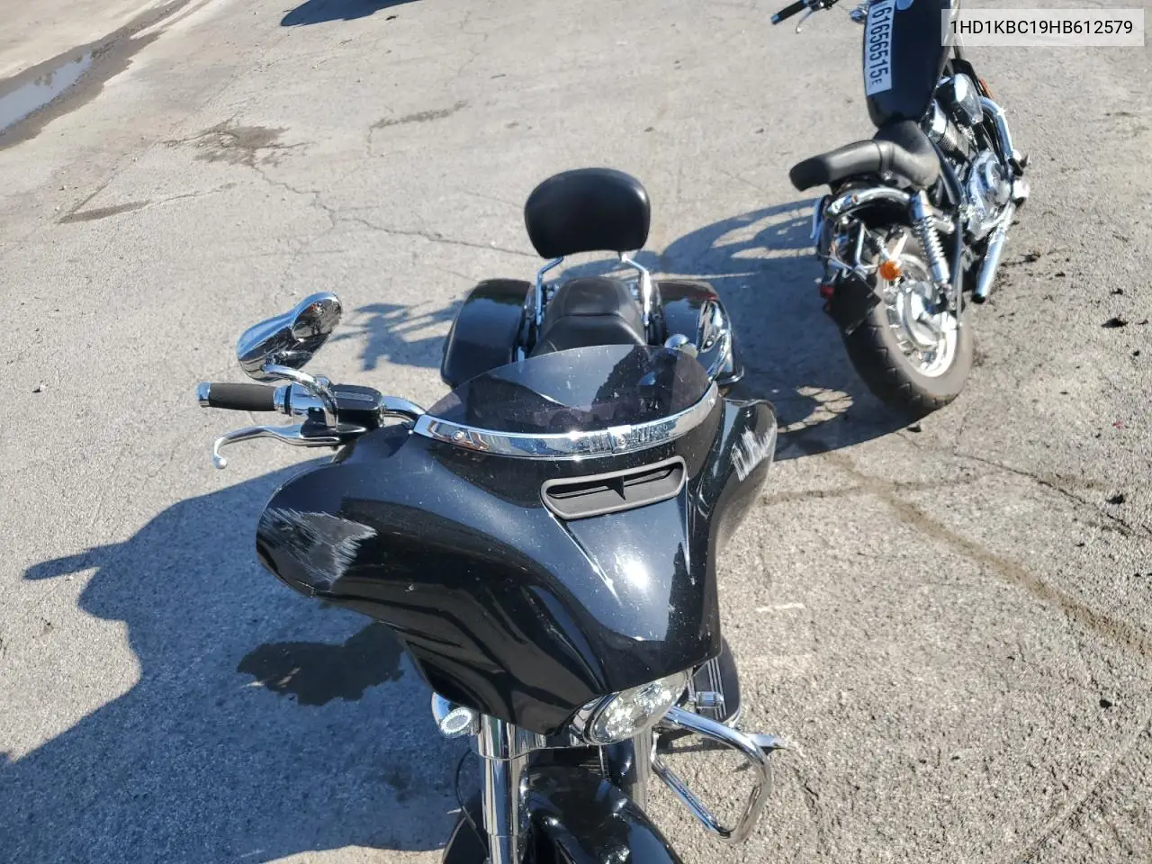 2017 Harley-Davidson Flhx Street Glide VIN: 1HD1KBC19HB612579 Lot: 61415805
