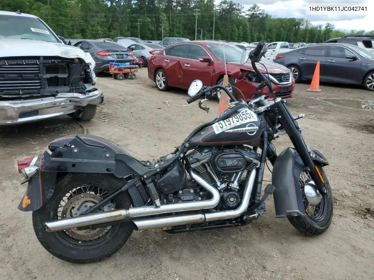 2018 Harley-Davidson Flhcs Heritage Classic 114 VIN: 1HD1YBK11JC042741 Lot: 51979855