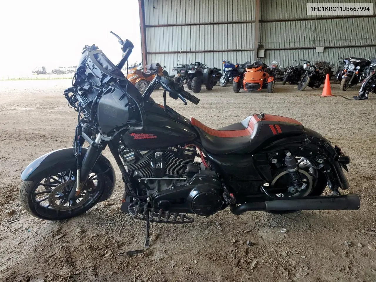 2018 Harley-Davidson Flhxs Street Glide Special VIN: 1HD1KRC11JB667994 Lot: 61589845