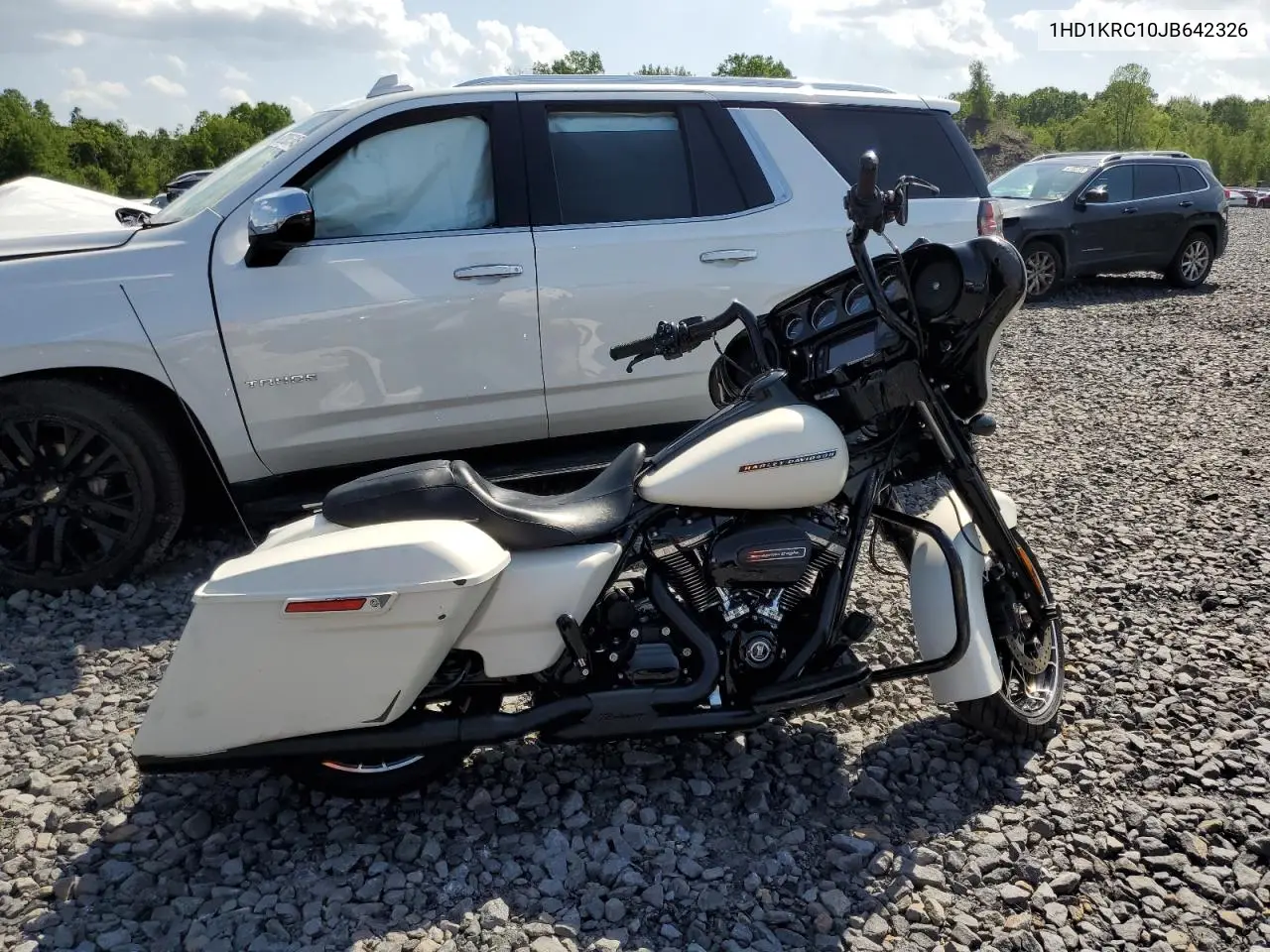 2018 Harley-Davidson Flhxs Street Glide Special VIN: 1HD1KRC10JB642326 Lot: 61738175