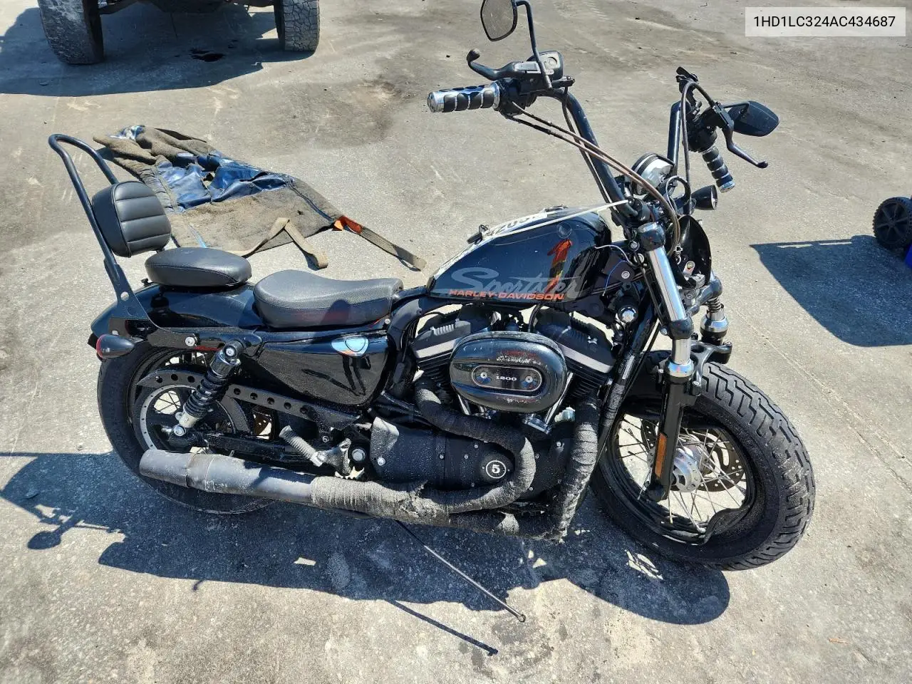 2010 Harley-Davidson Xl1200 X VIN: 1HD1LC324AC434687 Lot: 60084205