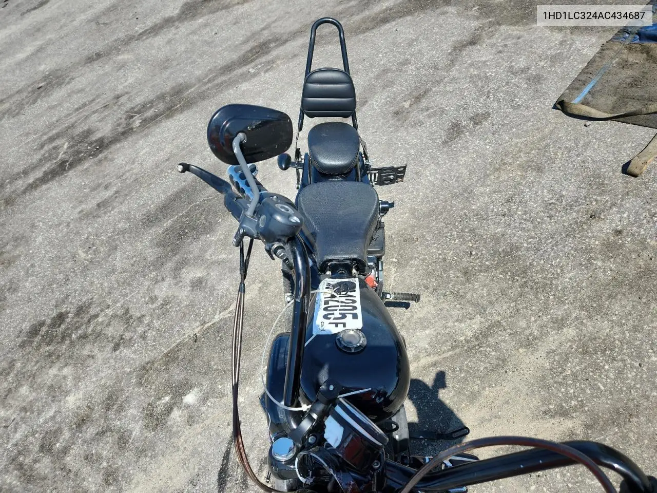 2010 Harley-Davidson Xl1200 X VIN: 1HD1LC324AC434687 Lot: 60084205