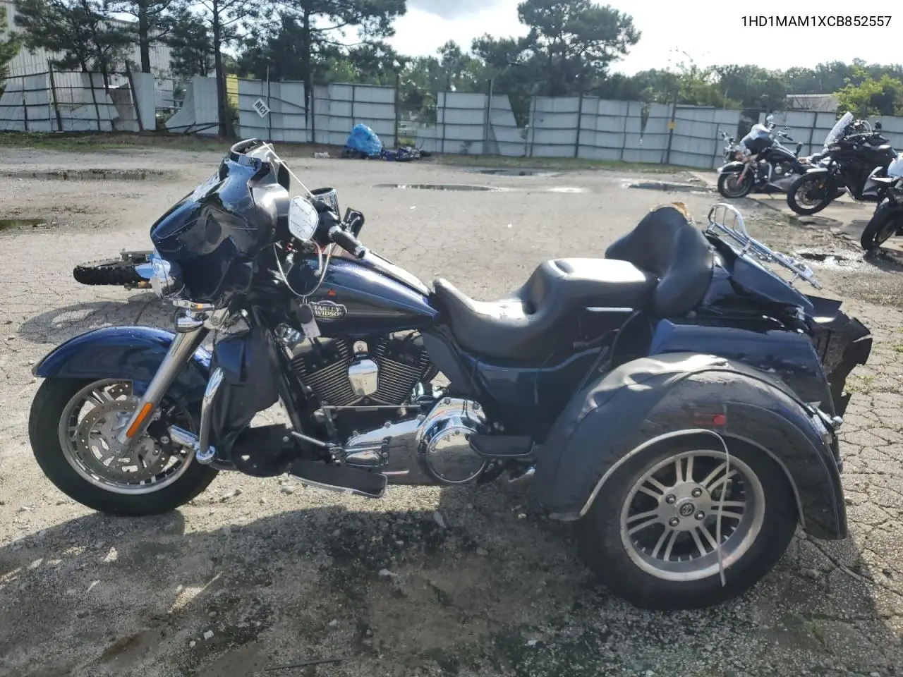2012 Harley-Davidson Flhtcutg Tri Glide Ultra Classic VIN: 1HD1MAM1XCB852557 Lot: 61443355