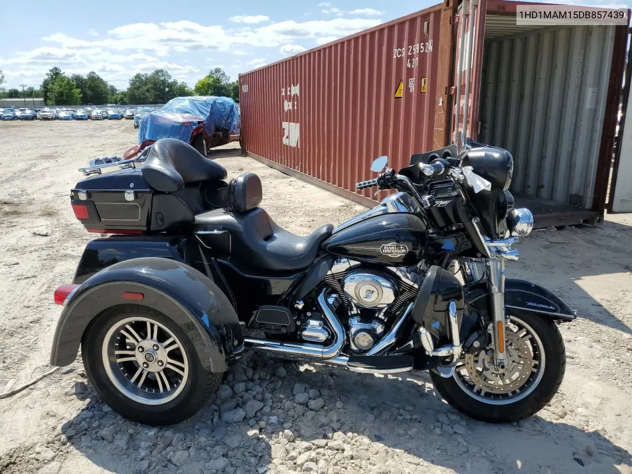 2013 Harley-Davidson Flhtcutg Tri Glide Ultra Classic VIN: 1HD1MAM15DB857439 Lot: 56117025
