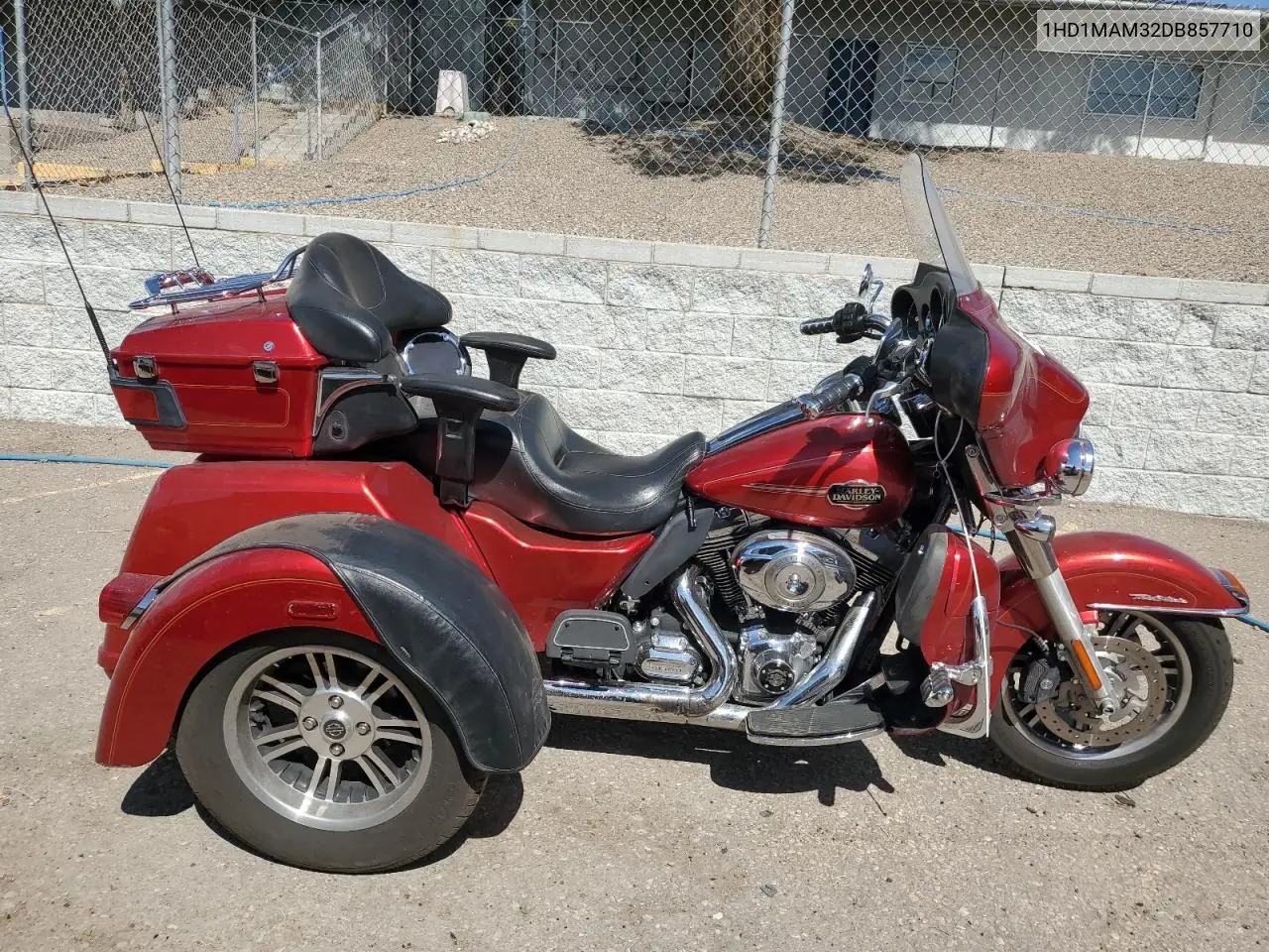 2013 Harley-Davidson Flhtcutg Tri Glide Ultra Classic VIN: 1HD1MAM32DB857710 Lot: 59856375