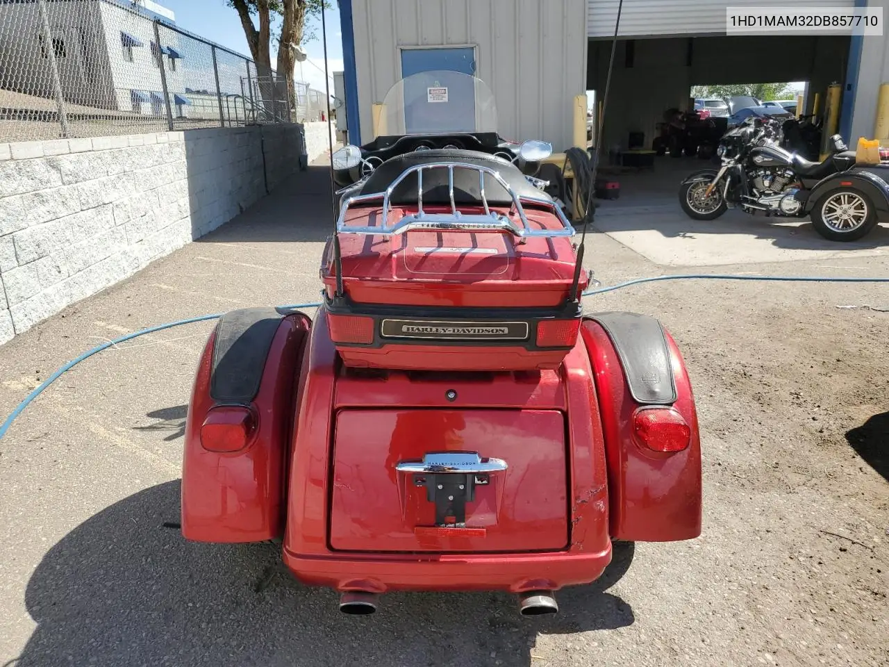 2013 Harley-Davidson Flhtcutg Tri Glide Ultra Classic VIN: 1HD1MAM32DB857710 Lot: 59856375