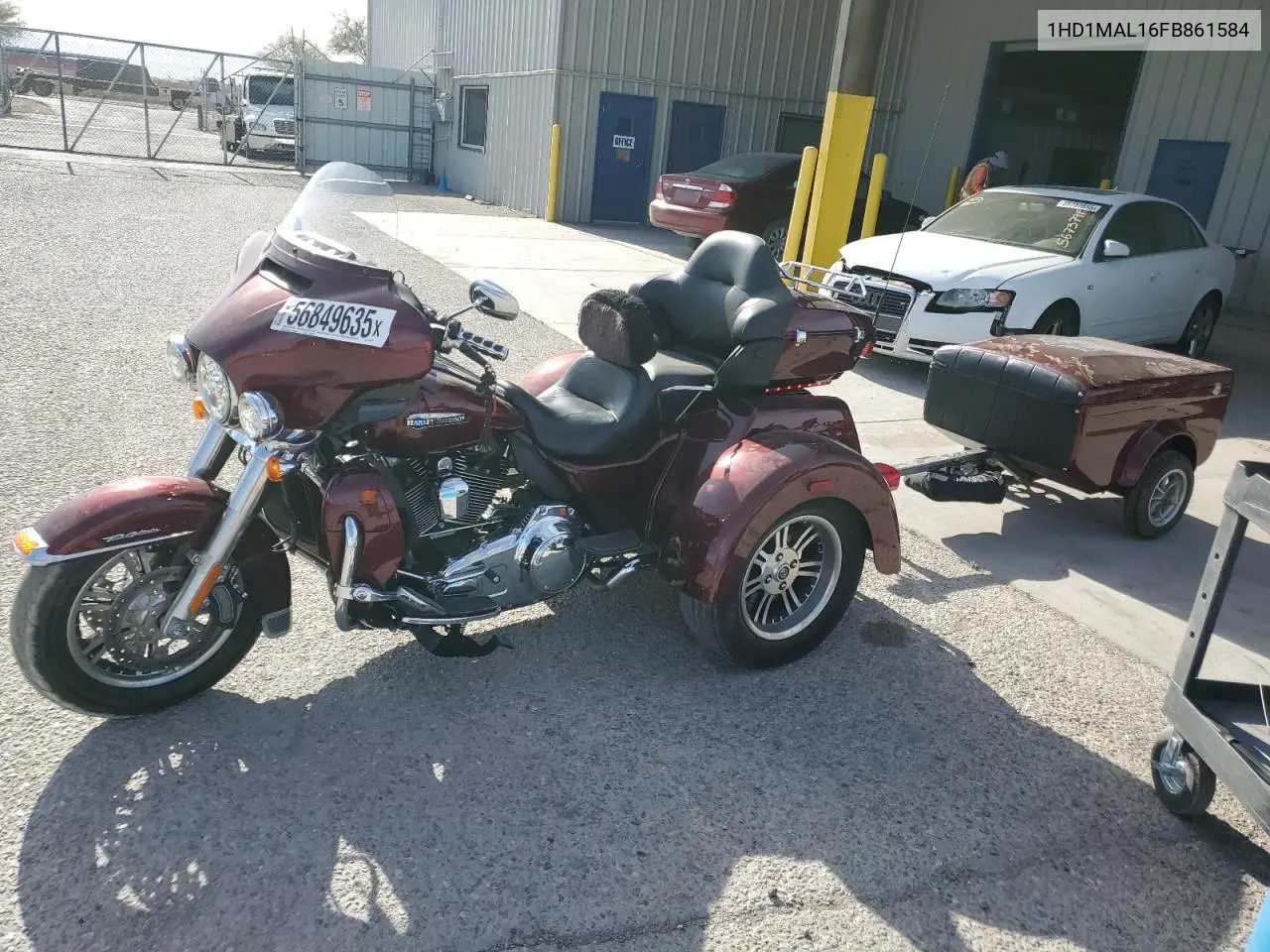 2015 Harley-Davidson Flhtcutg Tri Glide Ultra VIN: 1HD1MAL16FB861584 Lot: 56849635