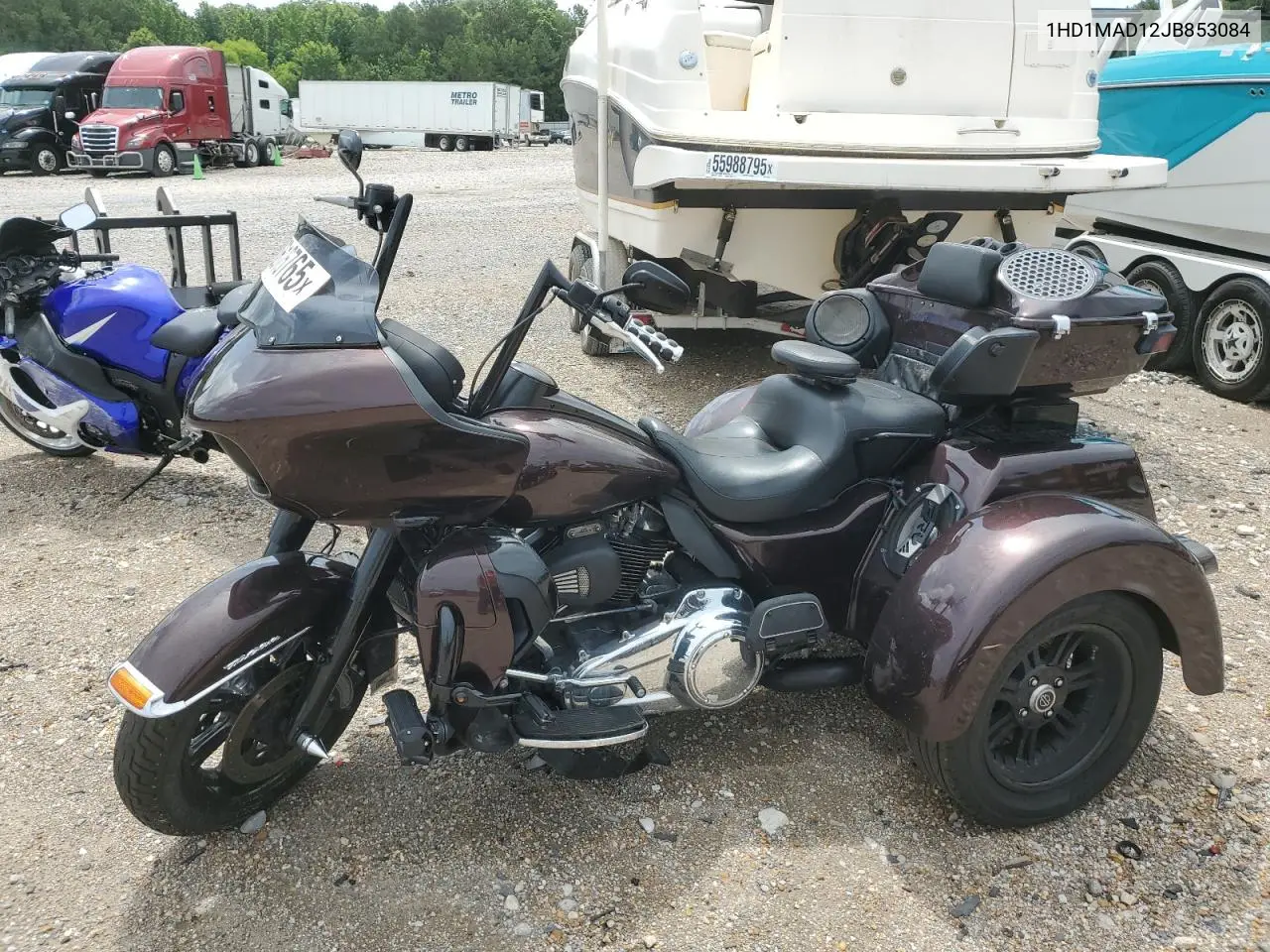 2018 Harley-Davidson Flhtcutg Tri Glide Ultra VIN: 1HD1MAD12JB853084 Lot: 60616765