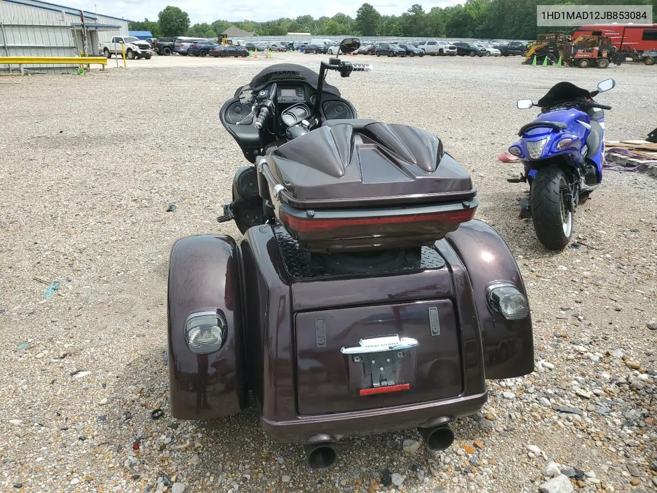 2018 Harley-Davidson Flhtcutg Tri Glide Ultra VIN: 1HD1MAD12JB853084 Lot: 60616765