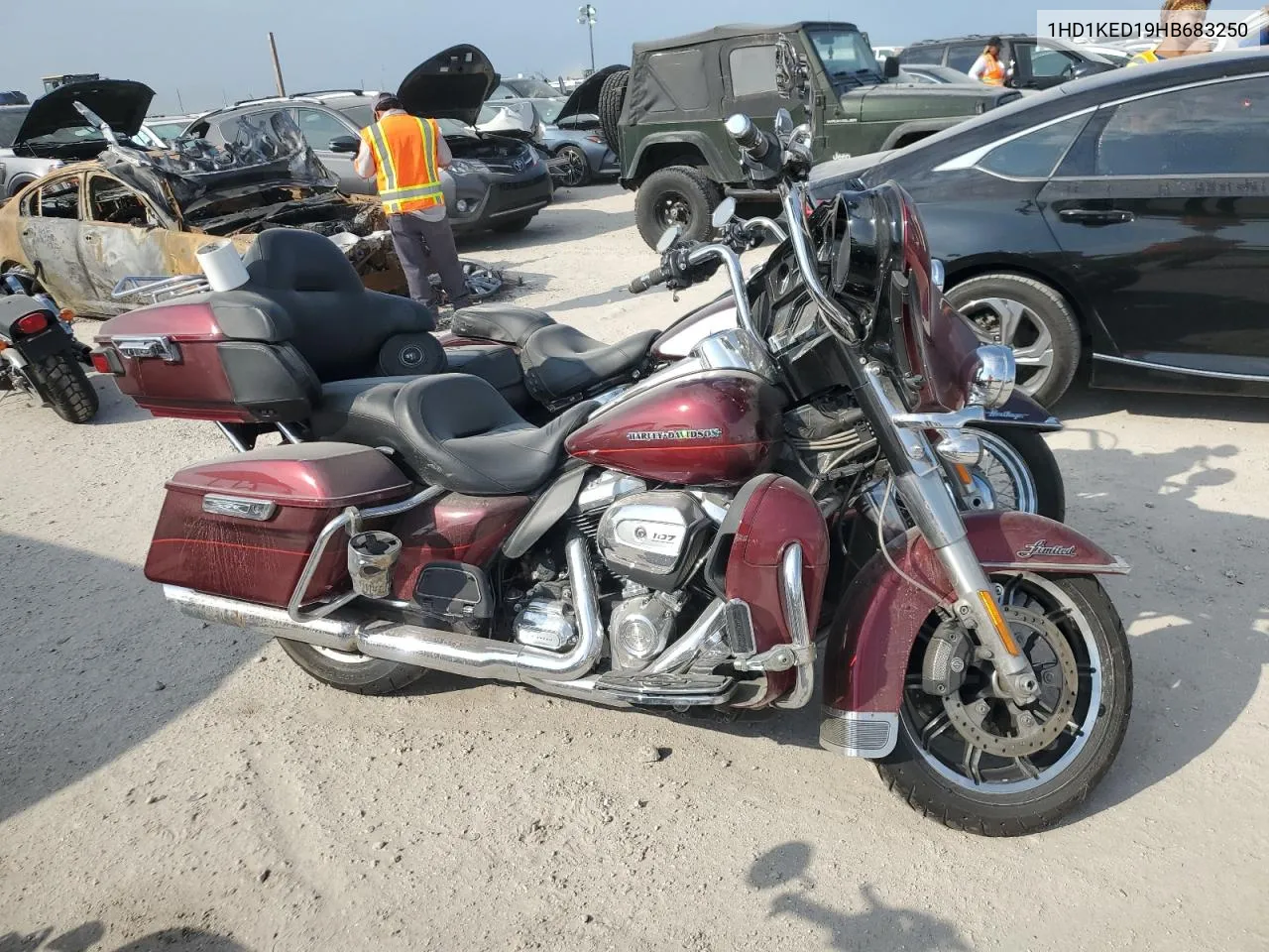 2017 Harley-Davidson Flhtk Ultra Limited VIN: 1HD1KED19HB683250 Lot: 76580114