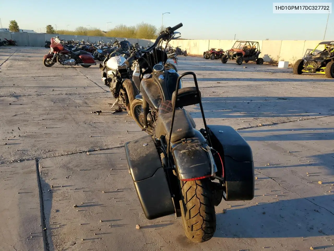 2013 Harley-Davidson Fxdwg Dyna Wide Glide VIN: 1HD1GPM17DC327722 Lot: 46293665