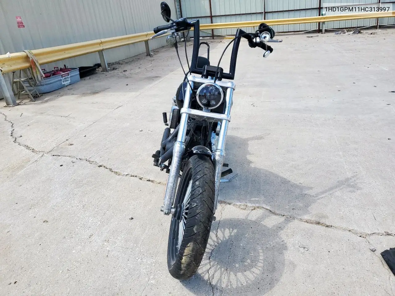 2017 Harley-Davidson Fxdwg Dyna Wide Glide VIN: 1HD1GPM11HC313997 Lot: 56138695