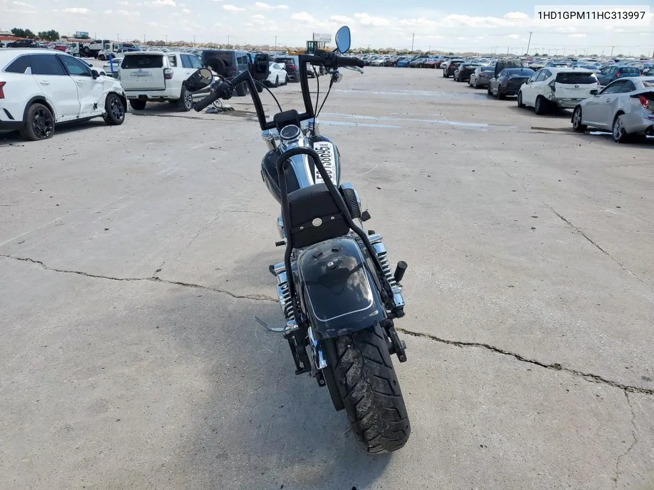 2017 Harley-Davidson Fxdwg Dyna Wide Glide VIN: 1HD1GPM11HC313997 Lot: 56138695