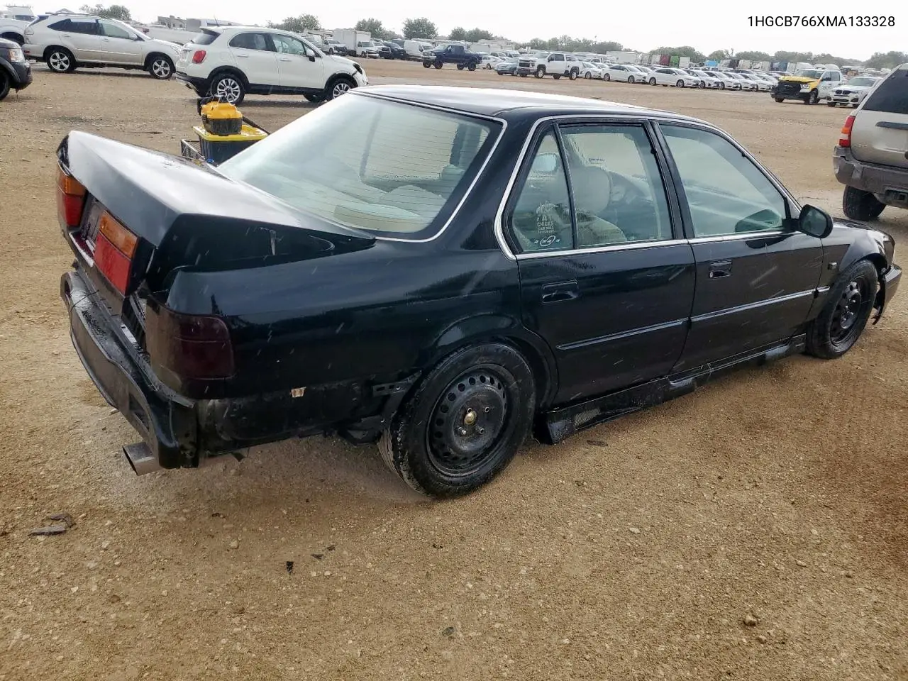 1991 Honda Accord Ex VIN: 1HGCB766XMA133328 Lot: 62580325
