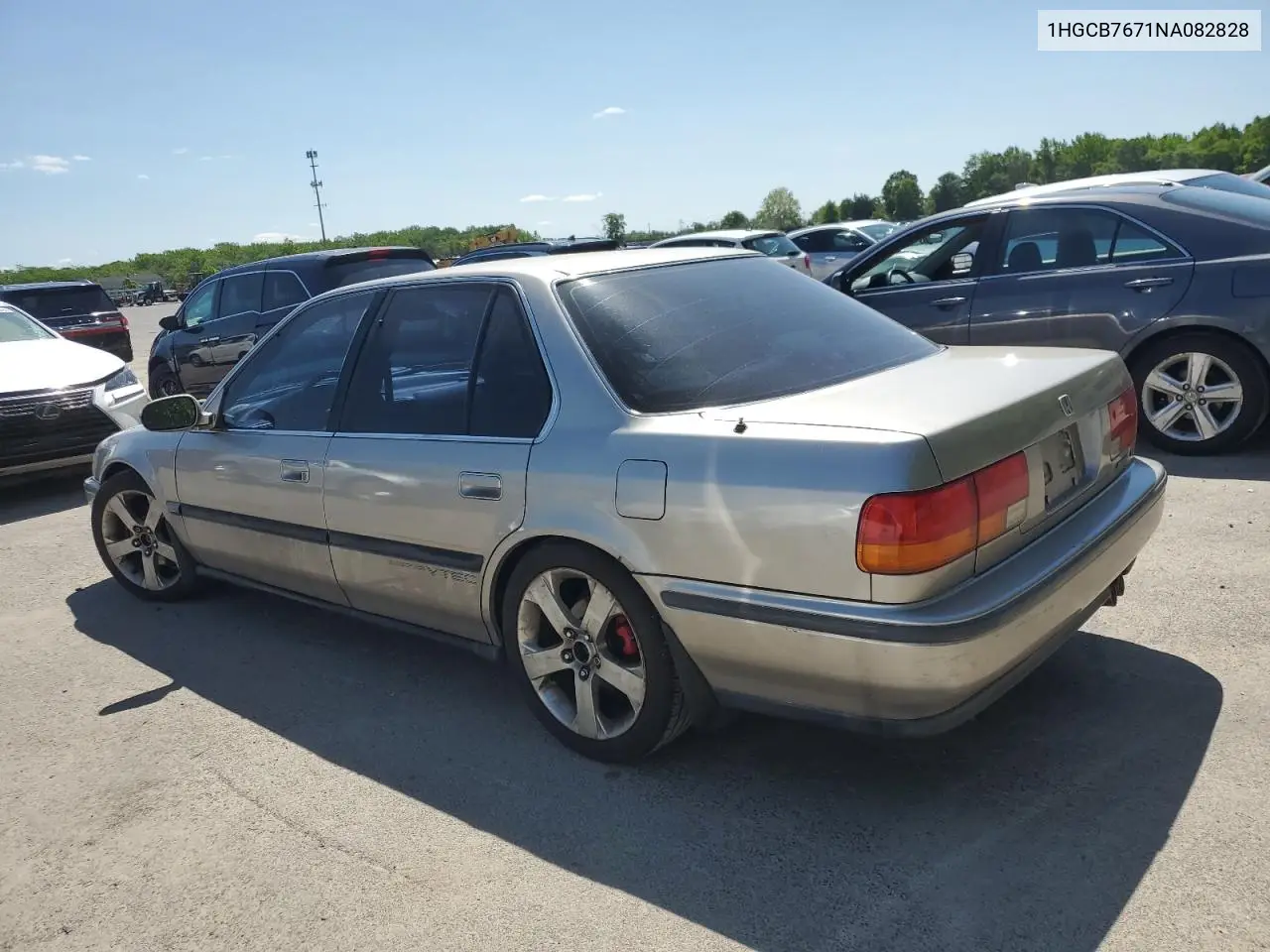 1992 Honda Accord Ex VIN: 1HGCB7671NA082828 Lot: 57551185