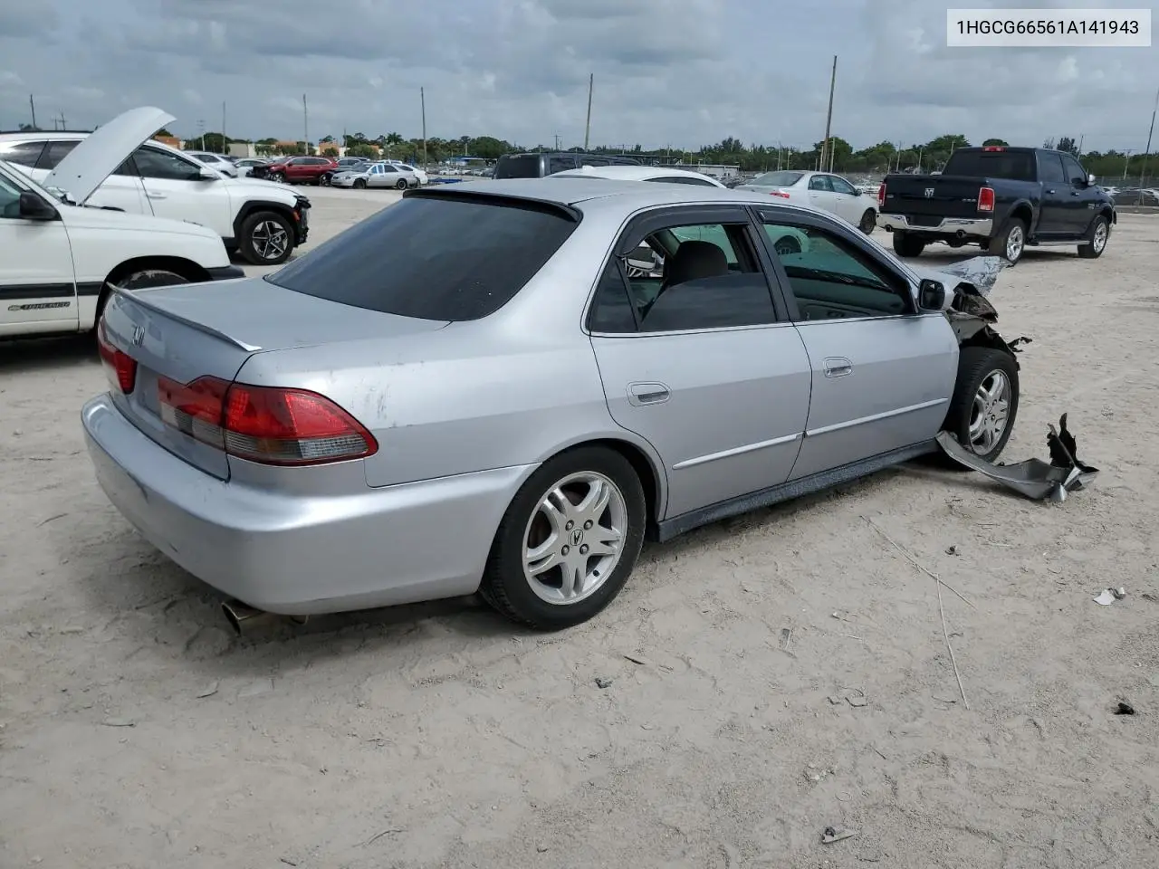 2001 Honda Accord Lx VIN: 1HGCG66561A141943 Lot: 62288325