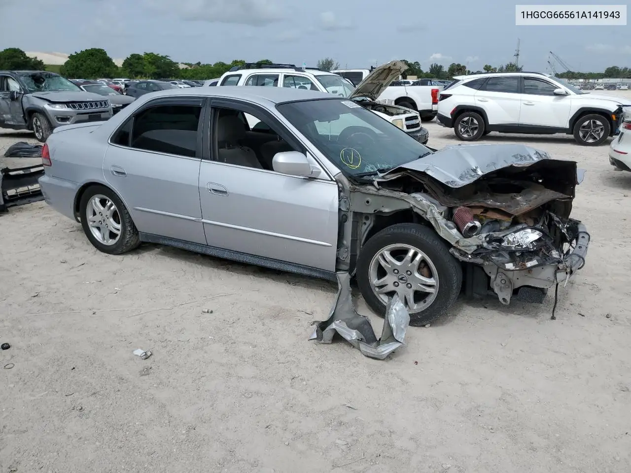 2001 Honda Accord Lx VIN: 1HGCG66561A141943 Lot: 62288325