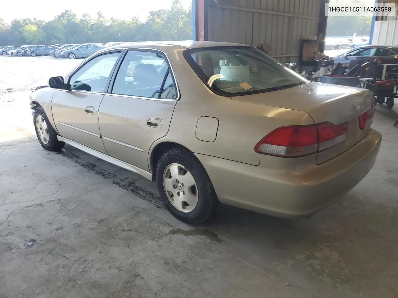 2001 Honda Accord Ex VIN: 1HGCG16511A063588 Lot: 62845225