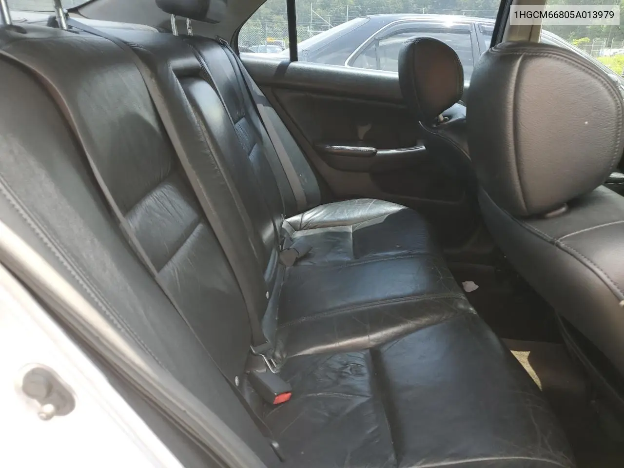 2005 Honda Accord Ex VIN: 1HGCM66805A013979 Lot: 62664035