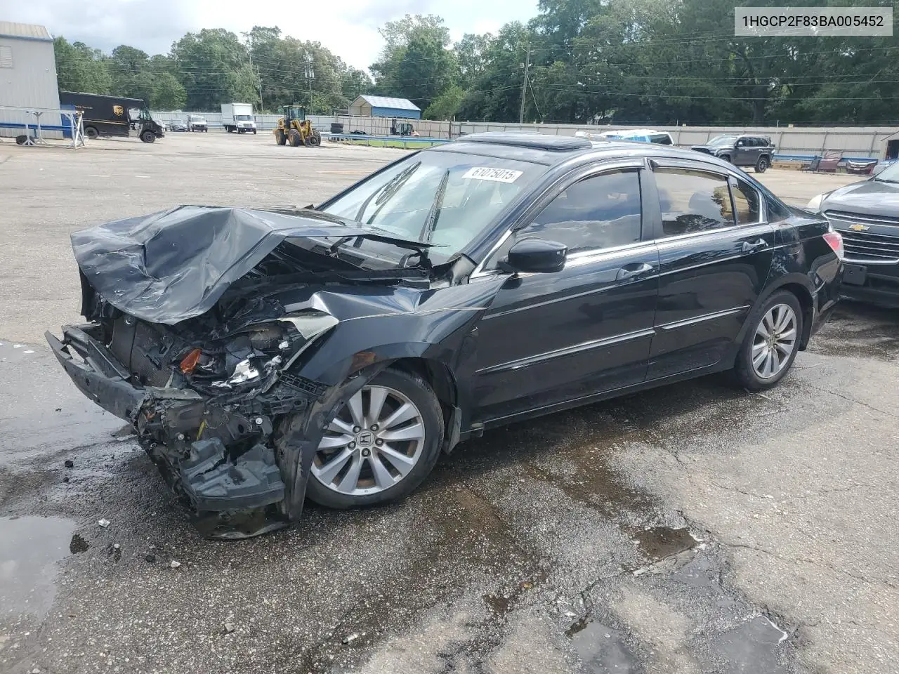 2011 Honda Accord Exl VIN: 1HGCP2F83BA005452 Lot: 61075015
