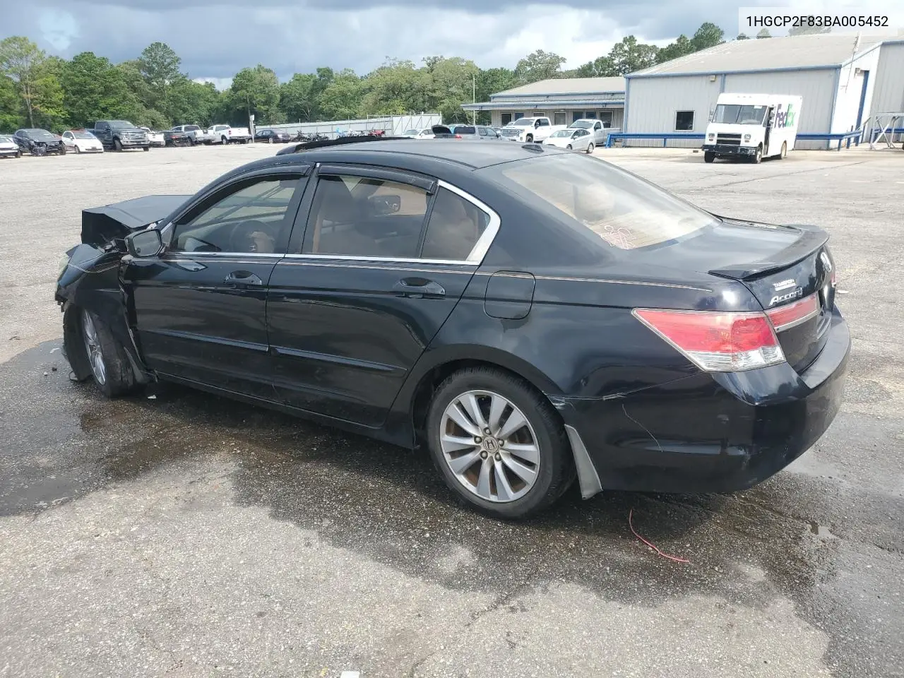 2011 Honda Accord Exl VIN: 1HGCP2F83BA005452 Lot: 61075015