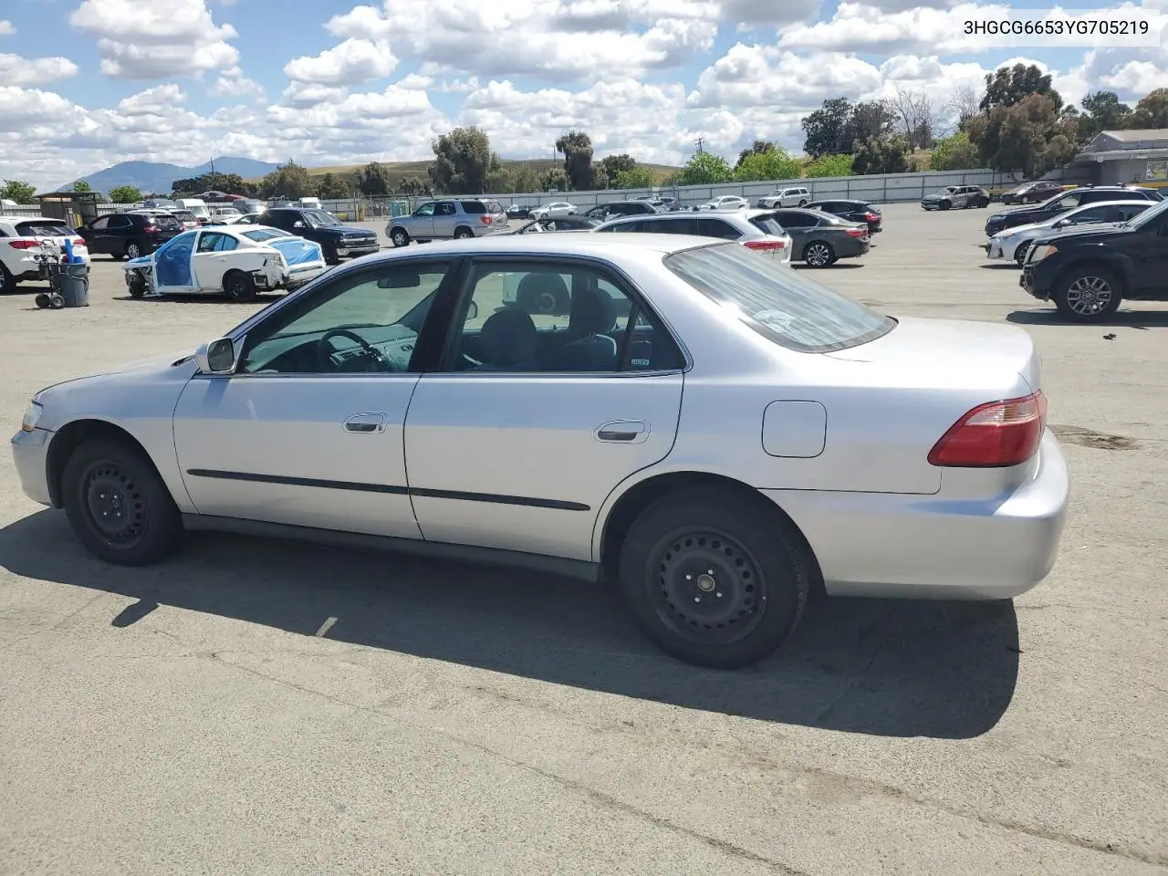2000 Honda Accord Lx VIN: 3HGCG6653YG705219 Lot: 56623375