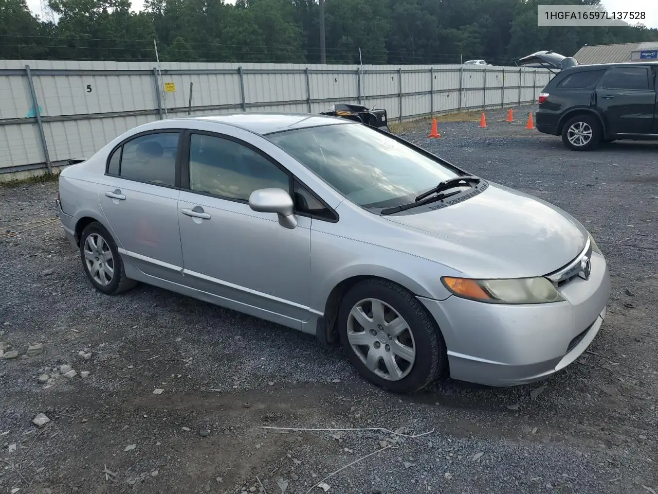 2007 Honda Civic Lx VIN: 1HGFA16597L137528 Lot: 62917795