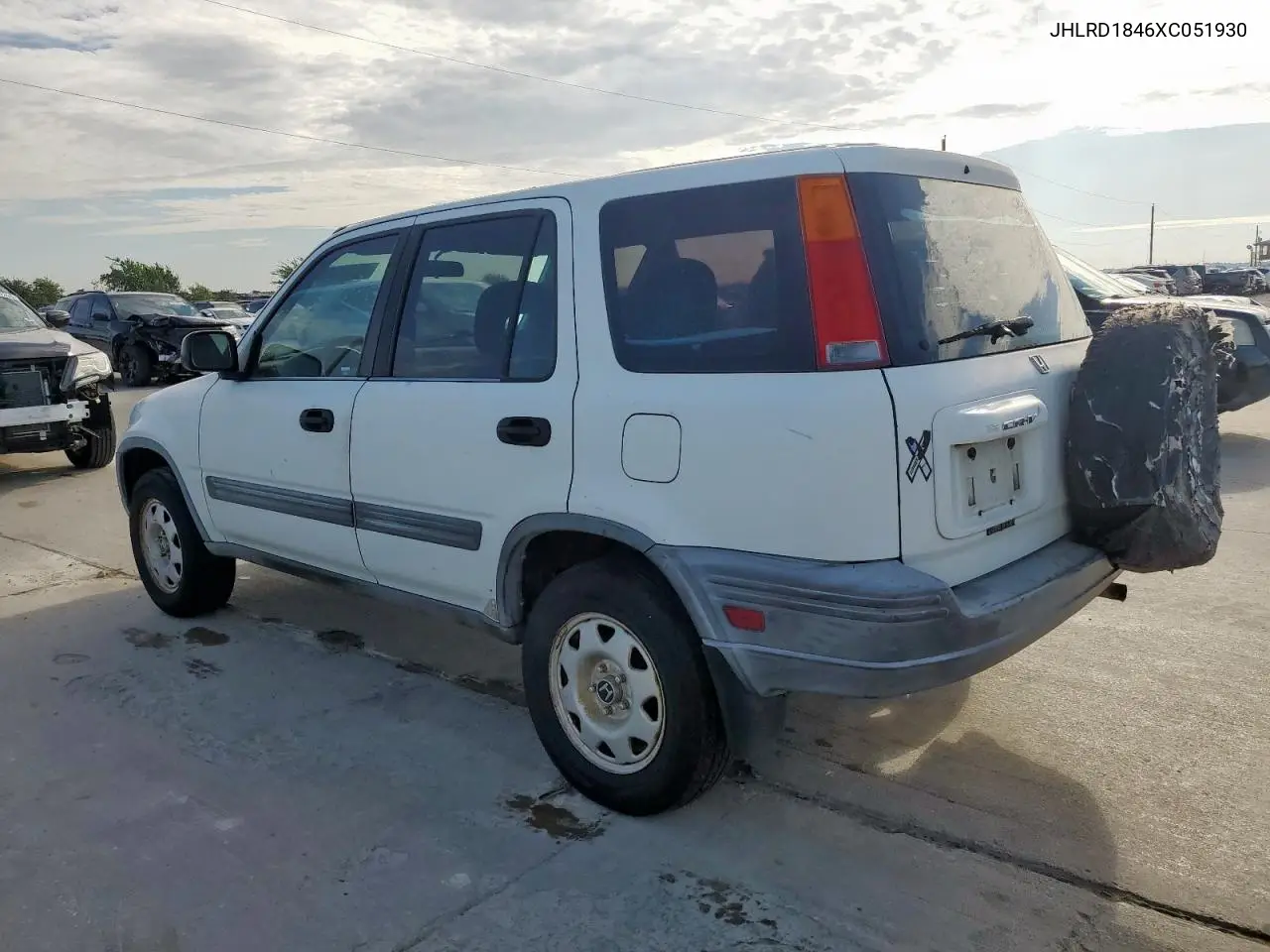 1999 Honda Cr-V Lx VIN: JHLRD1846XC051930 Lot: 62394095