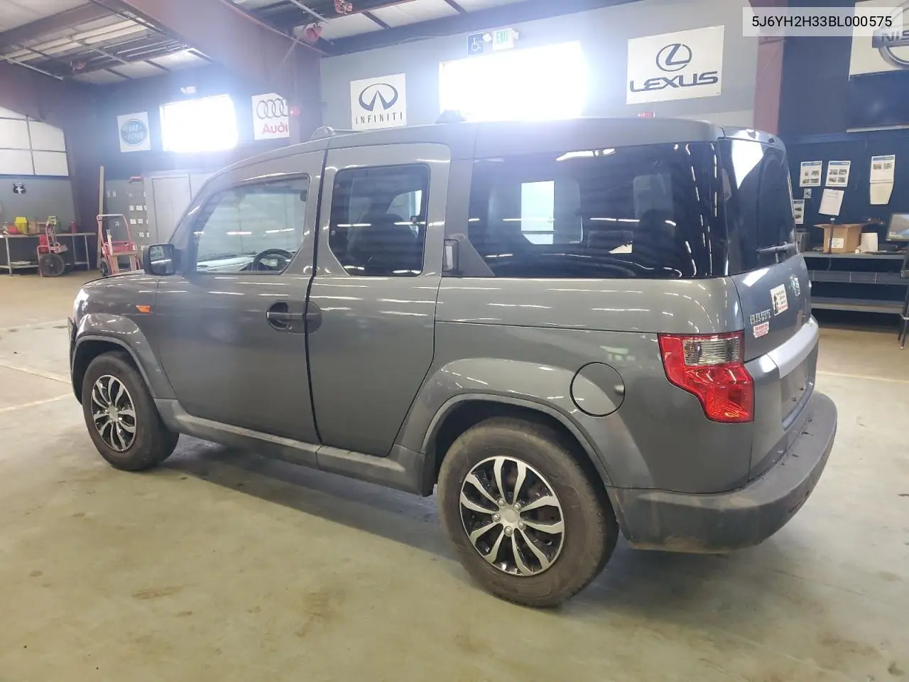 2011 Honda Element Lx VIN: 5J6YH2H33BL000575 Lot: 55624035