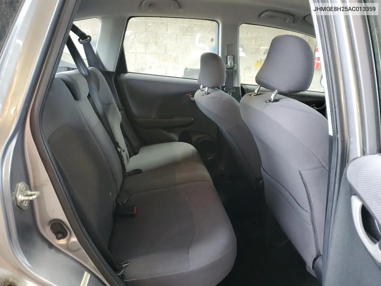 2010 Honda Fit VIN: JHMGE8H25AC013359 Lot: 56627425