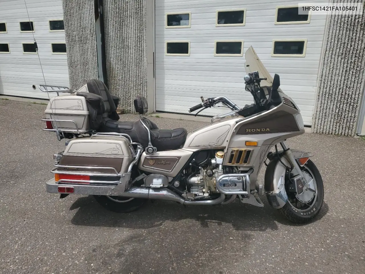 1985 Honda Gl1200 A VIN: 1HFSC1421FA105401 Lot: 62101925