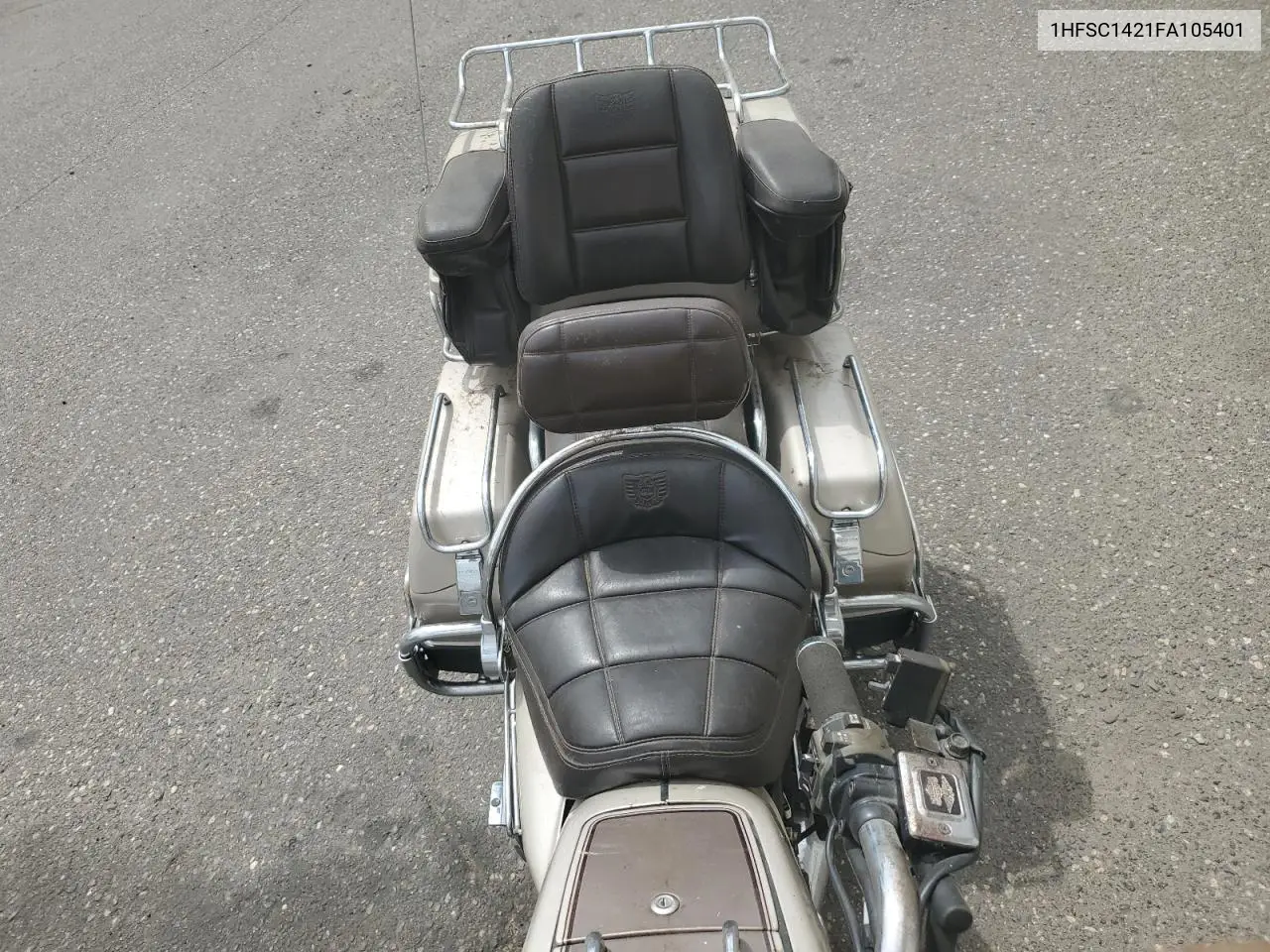 1985 Honda Gl1200 A VIN: 1HFSC1421FA105401 Lot: 62101925