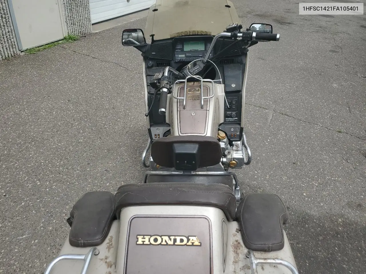1985 Honda Gl1200 A VIN: 1HFSC1421FA105401 Lot: 62101925
