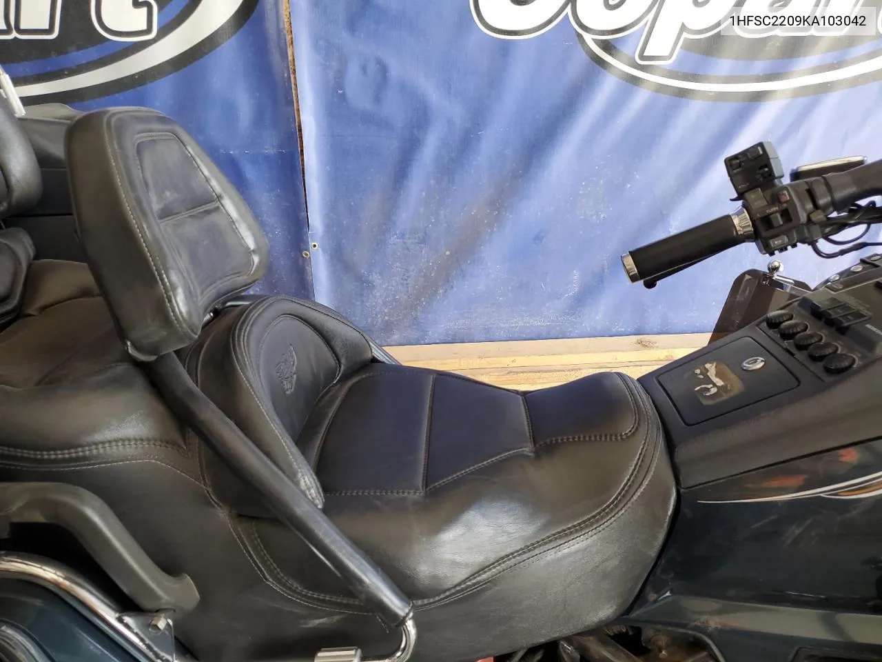 1989 Honda Gl1500 VIN: 1HFSC2209KA103042 Lot: 51824013