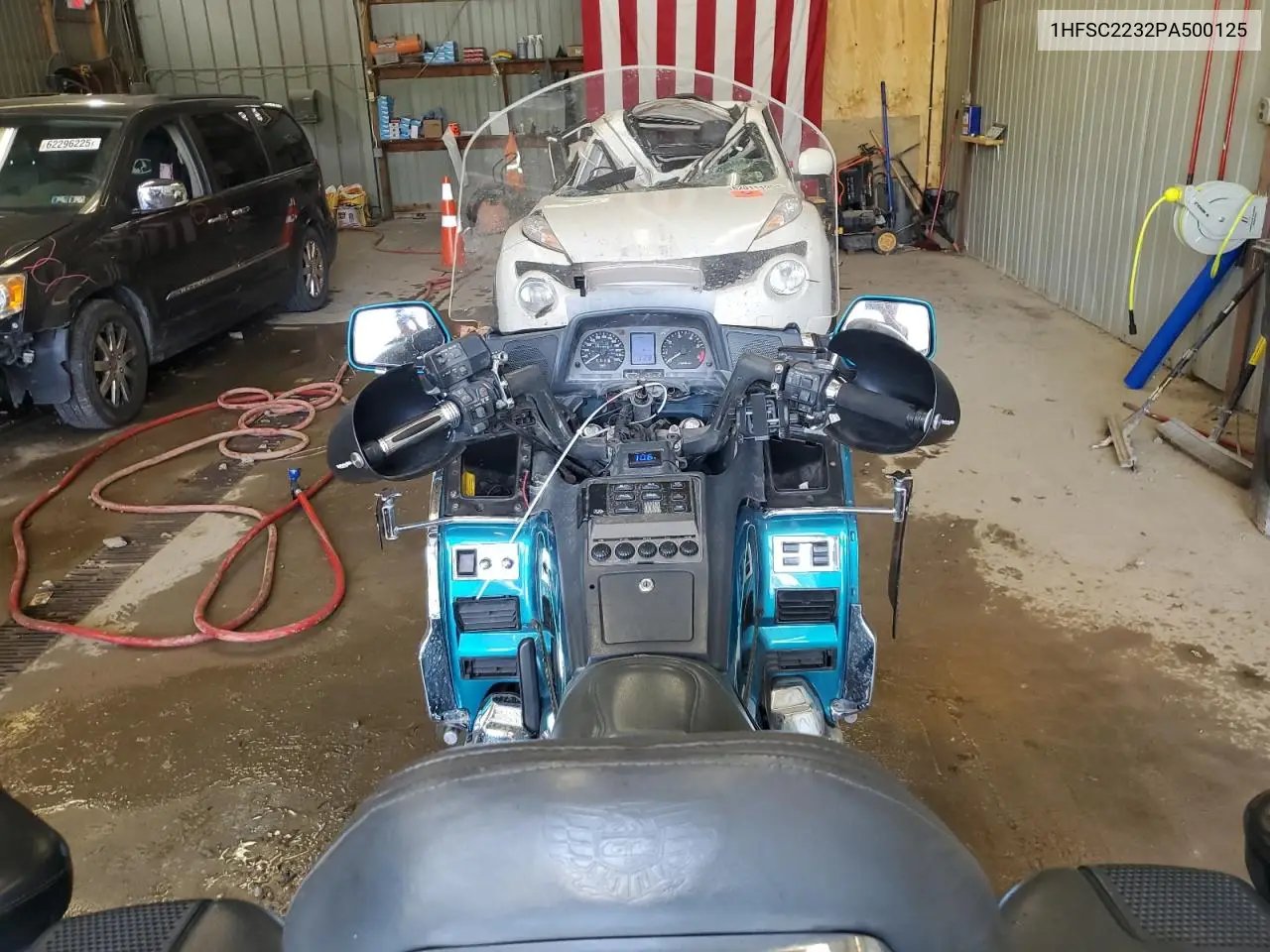 1993 Honda Gl1500 Se VIN: 1HFSC2232PA500125 Lot: 61000475