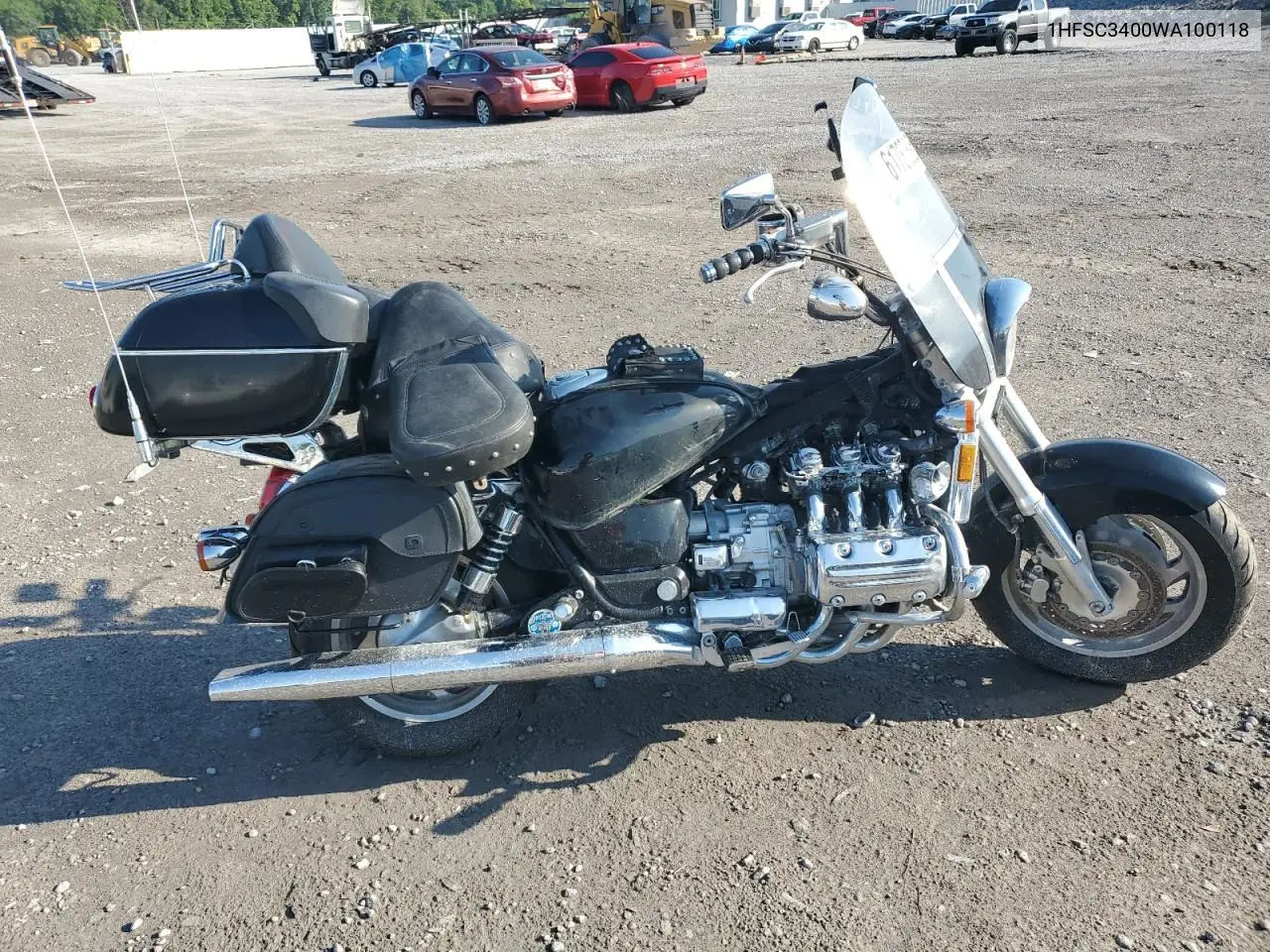 1998 Honda Gl1500 C/2 VIN: 1HFSC3400WA100118 Lot: 61737895