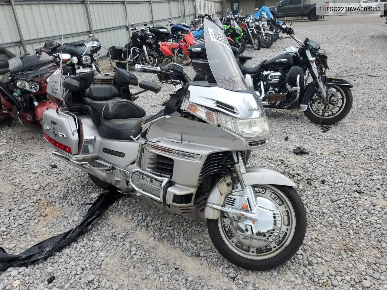 1998 Honda Gl1500 Se VIN: 1HFSC2230WA004352 Lot: 62098985