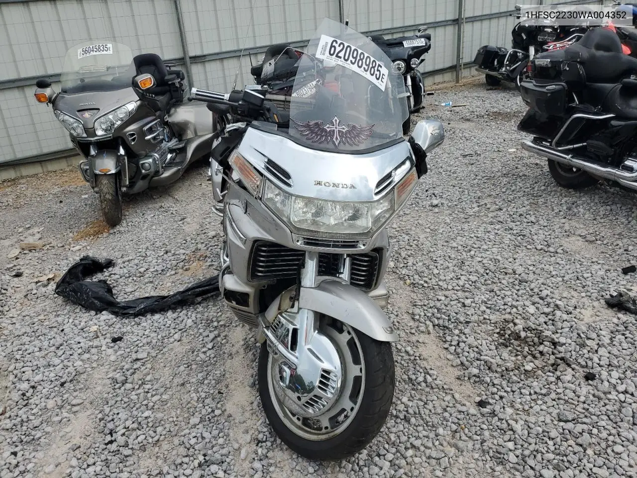 1998 Honda Gl1500 Se VIN: 1HFSC2230WA004352 Lot: 62098985