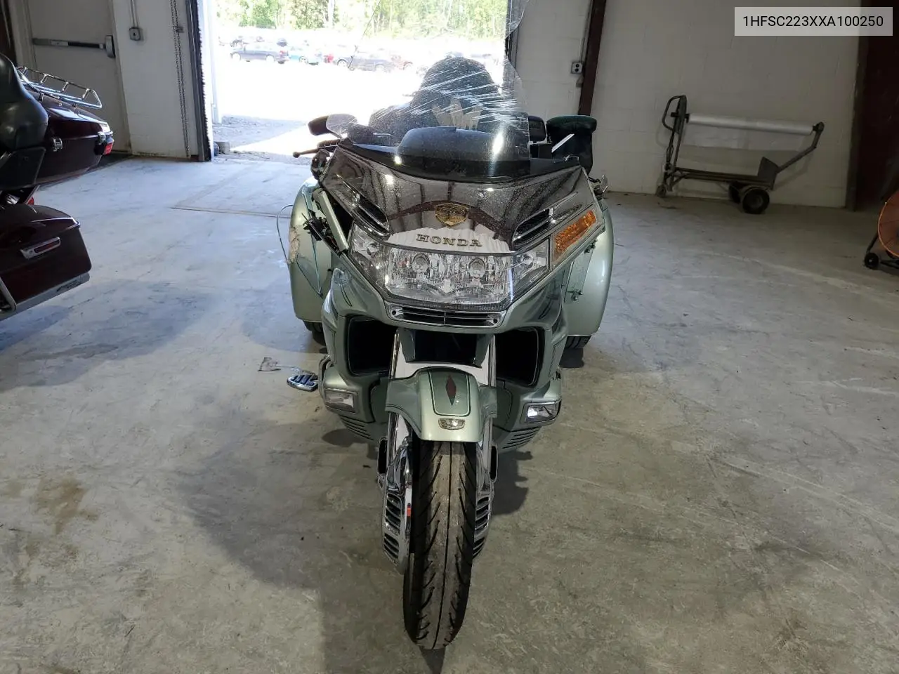 1999 Honda Gl1500 Se12 VIN: 1HFSC223XXA100250 Lot: 61621185