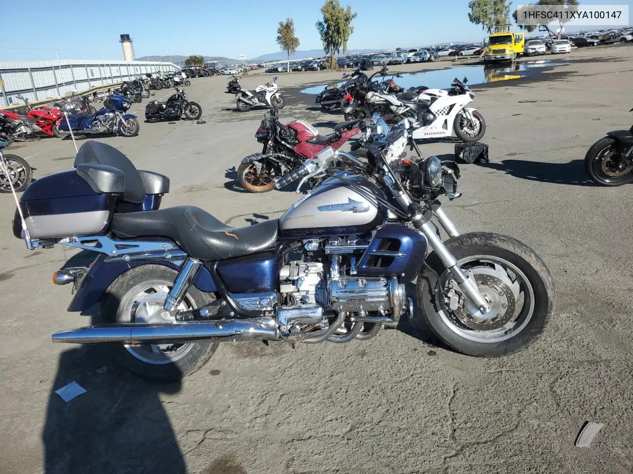2000 Honda Gl1500 Cf VIN: 1HFSC411XYA100147 Lot: 56197395