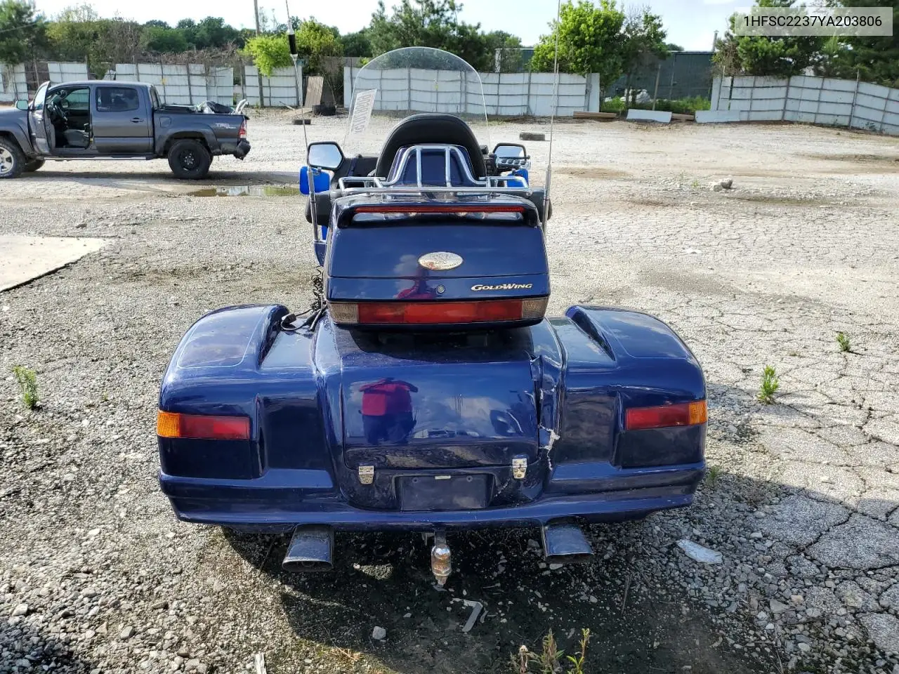 2000 Honda Gl1500 Se12 VIN: 1HFSC2237YA203806 Lot: 60987075
