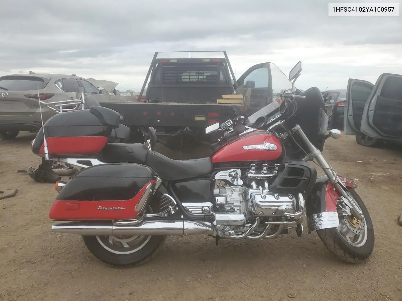 2000 Honda Gl1500 Cf VIN: 1HFSC4102YA100957 Lot: 61841515