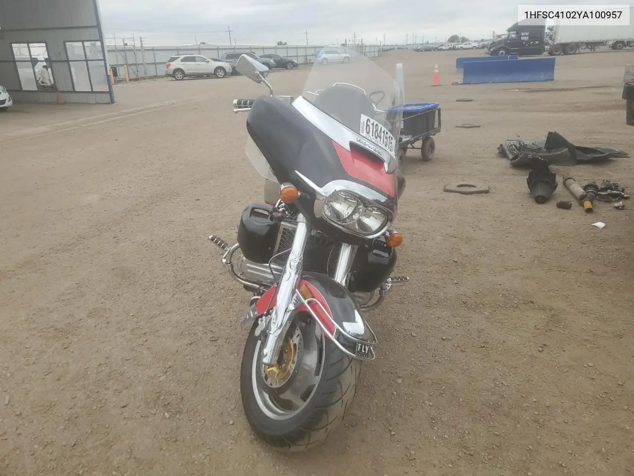 2000 Honda Gl1500 Cf VIN: 1HFSC4102YA100957 Lot: 61841515