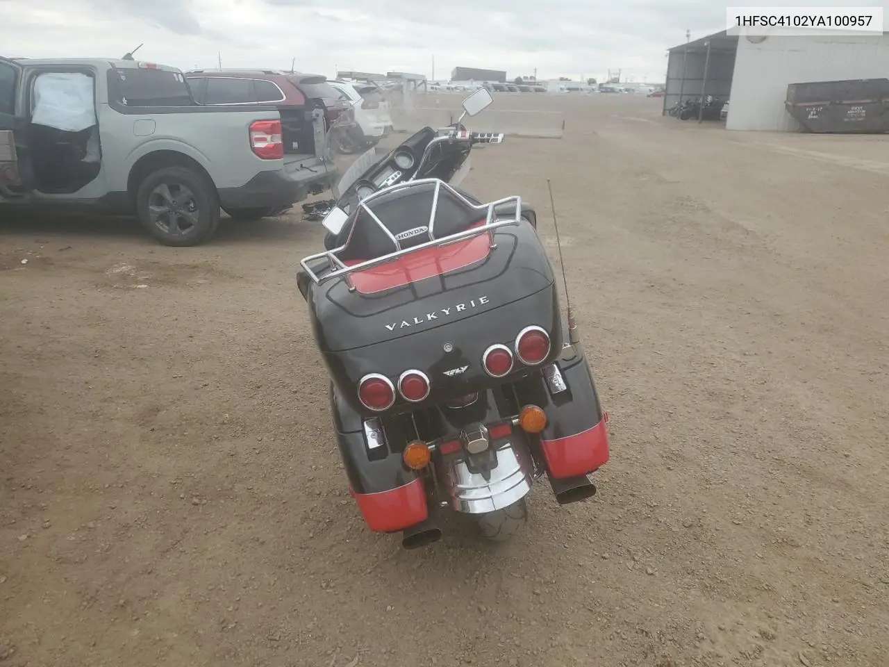 2000 Honda Gl1500 Cf VIN: 1HFSC4102YA100957 Lot: 61841515